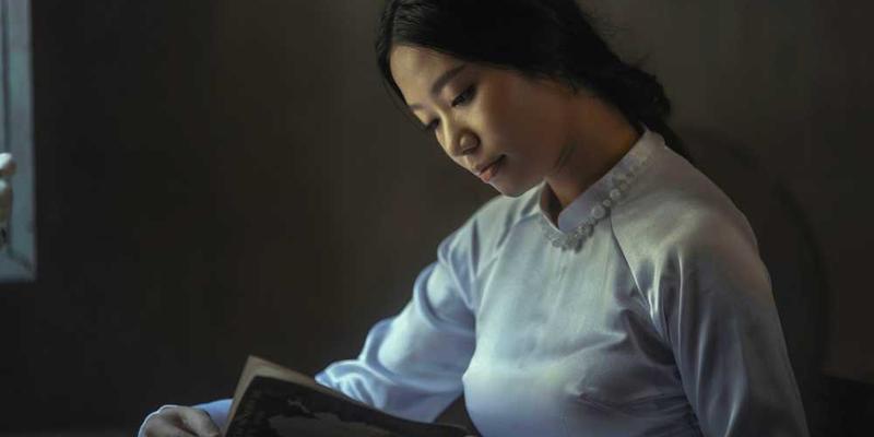 《雾隐幽林》